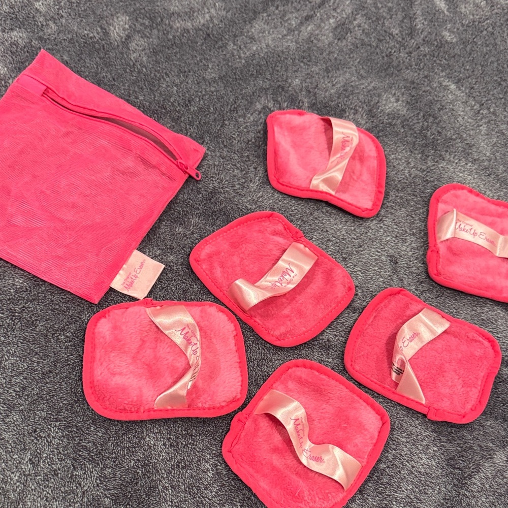 MakeUp Eraser Pink Cosmetic Pads with Pouch
